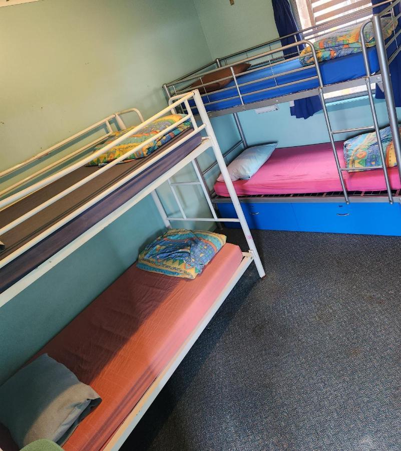 Hostel Jetty Blue Backpackers Coffs Harbour Zimmer foto